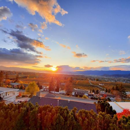 Acker Vacation Rentals Kelowna Exterior photo