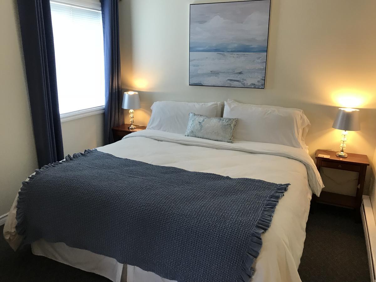 Acker Vacation Rentals Kelowna Exterior photo