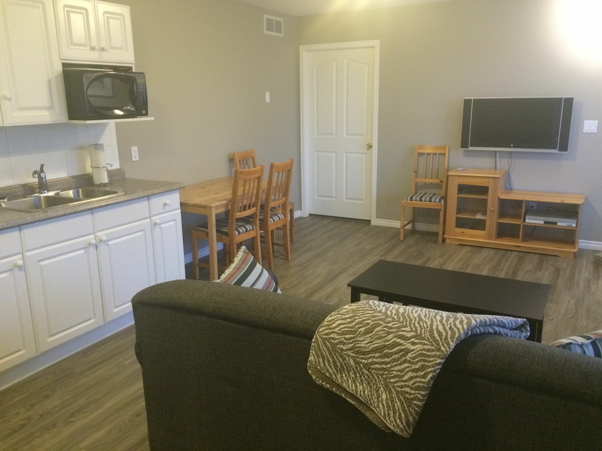 Acker Vacation Rentals Kelowna Exterior photo